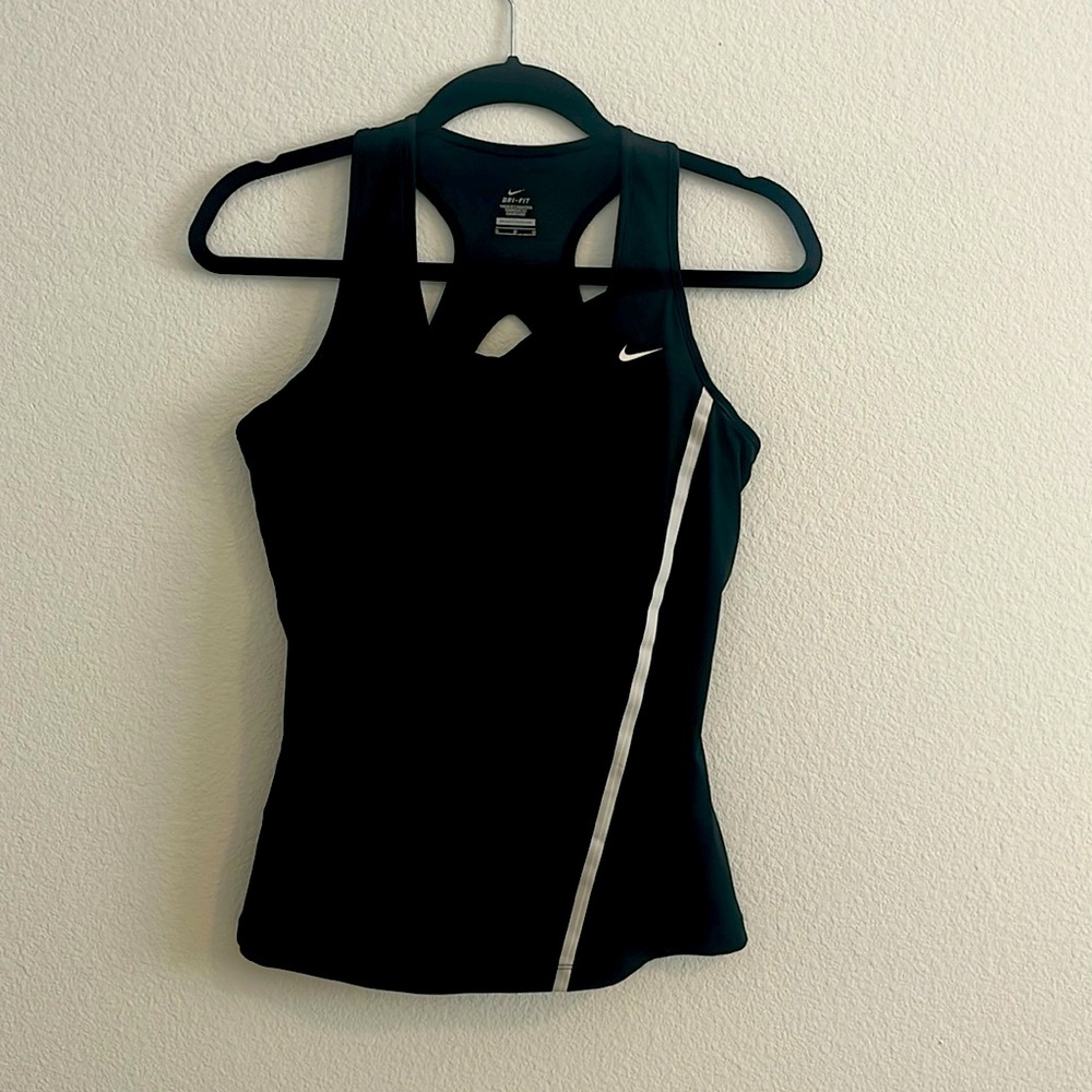 Sports top